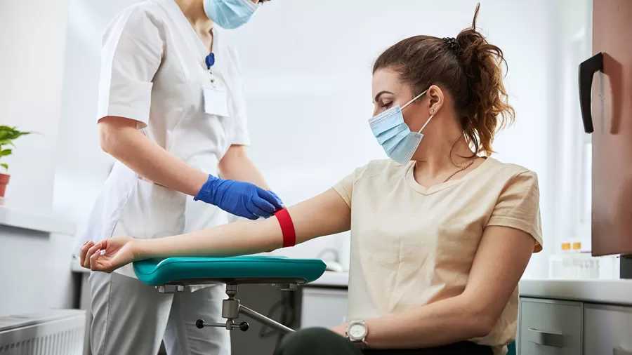 phlebotomist-_with_patient_1315395944.png phlebotomist-_with_patient_1315395944.png